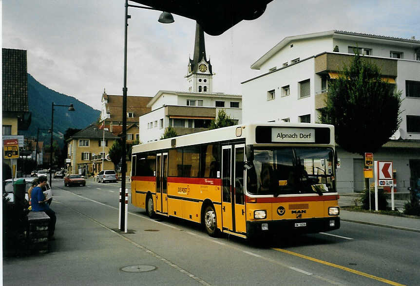 (078'604) - Dillier, Sarnen - Nr. 1/OW 10'200 - MAN am 11. Juli 2005 in Alpnach-Dorf, Kantonalbank