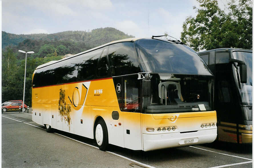 (080'435) - Wyss, Boningen - SO 134'207 - Neoplan am 21. September 2005 in Thun, Seestrasse