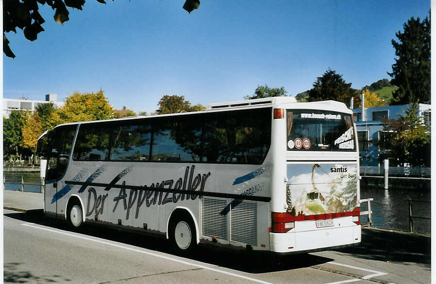 (080'635) - Frischi's, Herisau - AR 2054 - Setra am 9. Oktober 2005 bei der Schifflndte Thun