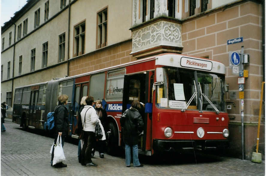 (081'706) - VAG Freiburg - Nr. 347/FR-SW 105 - Vetter Pcklewagen am 3. Dezember 2005 in Freiburg, Engelstrasse