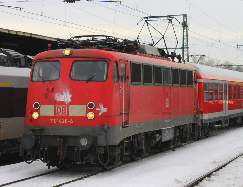 110 426-4 in Kln Messe/Deutz am 28.12.2010