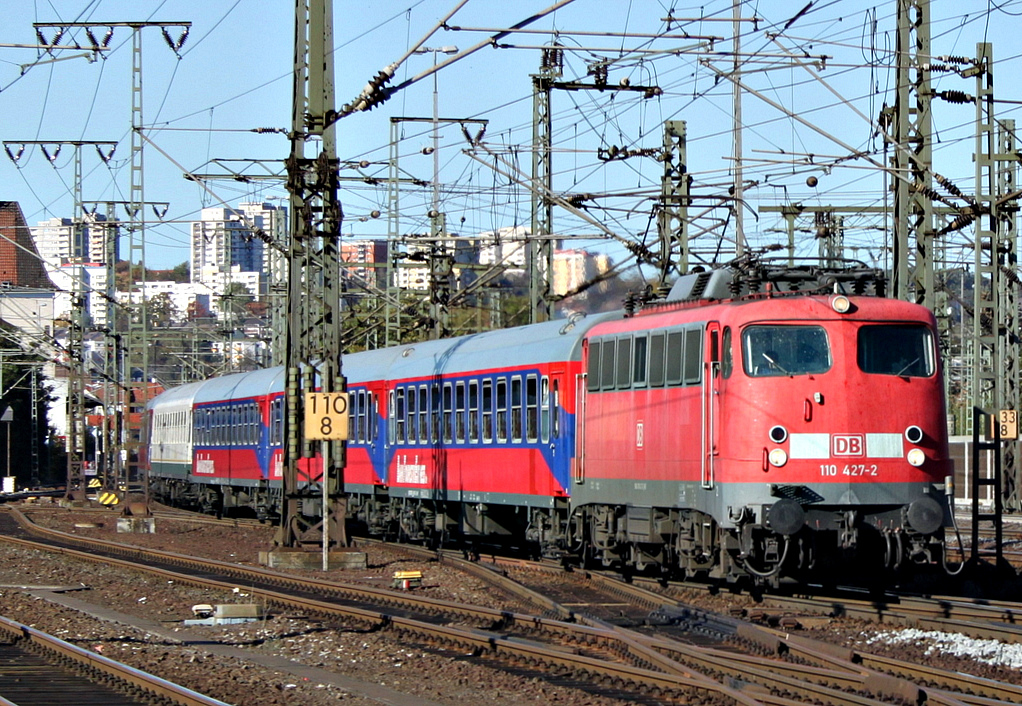 110 427-2 mit Sonderzug am 16.10.11 in Fulda