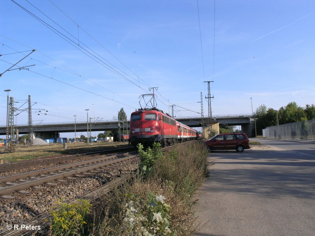 110 463-7 schiebt bei Regensburg Ost RB 32529 Landshut (Bay) HBF. 09.09.09
