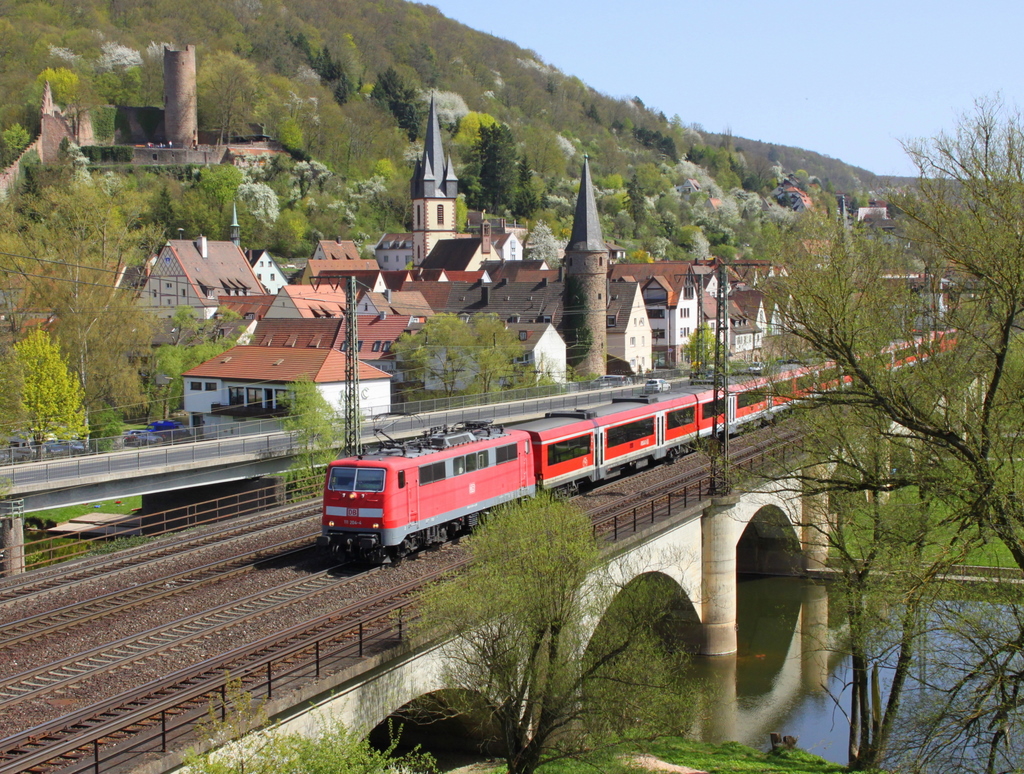 111 204 mit RE nach Frankfurt am 10.04.11 in Gemnden