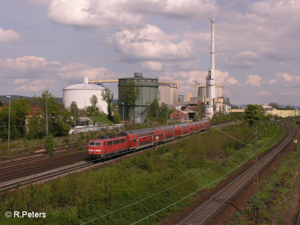 111 209-5 zieht ein RE Nrnberg durch Regensburg. 03.05.08