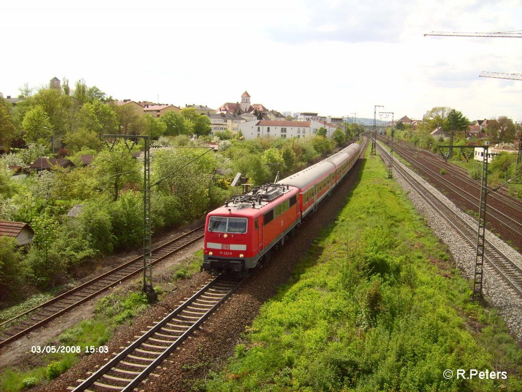 111 222-6 verlsst Regensburg mit einer RB Plattling. 03.05.08