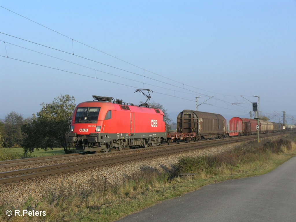 1116 179-1 zieht bei Plling ein gemischten Gterzug nach Nrnberg. 25.10.08