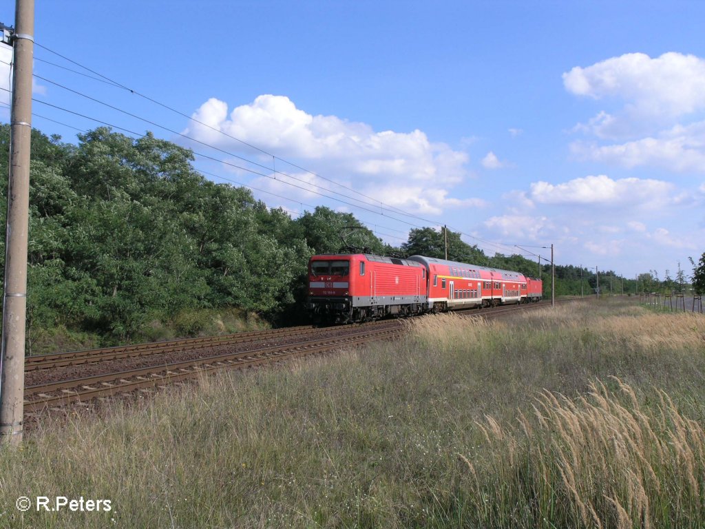 112 188-8 und 143 360-6 ziehen im Sandwitch ein RB 11 Frankfurt/Oder. 21.08.08