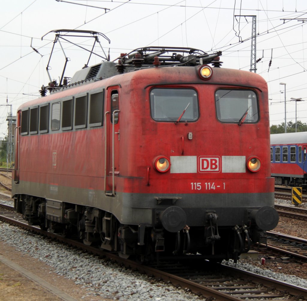 115 114-1 als 77860 Stralsund-Rostock bei der Einfahrt im Rostocker Hbf.24.08.2012