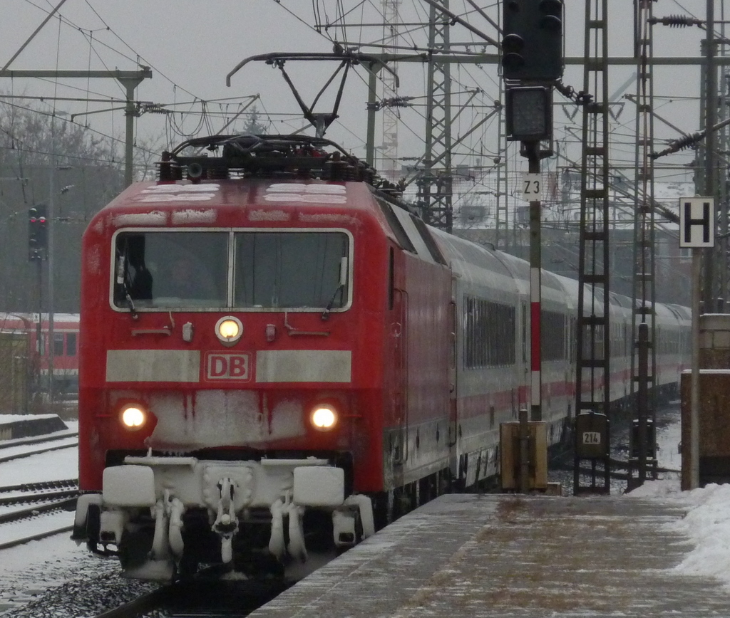 120 154 mit IC 2800 nach Frankfurt/Sd am 08.12.10 in Fulda
