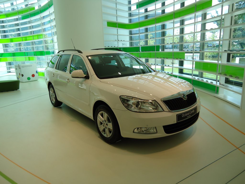 (127'825) - Skoda Octavia am 9. Juli 2010 in Wolfsburg/Deutschland