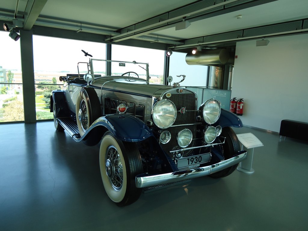 (127'837) - Cadillac - Jahrgang 1930 - am 9. Juli 2010 in Wolfsburg/Deutschland
