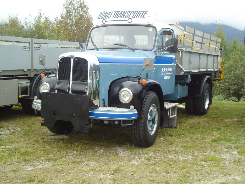 (129'969) - D�nki, Kloten - Nr. 17/ZH 31'030 U - Saurer am 18. September 2010 in Breil, Milit�ranlage