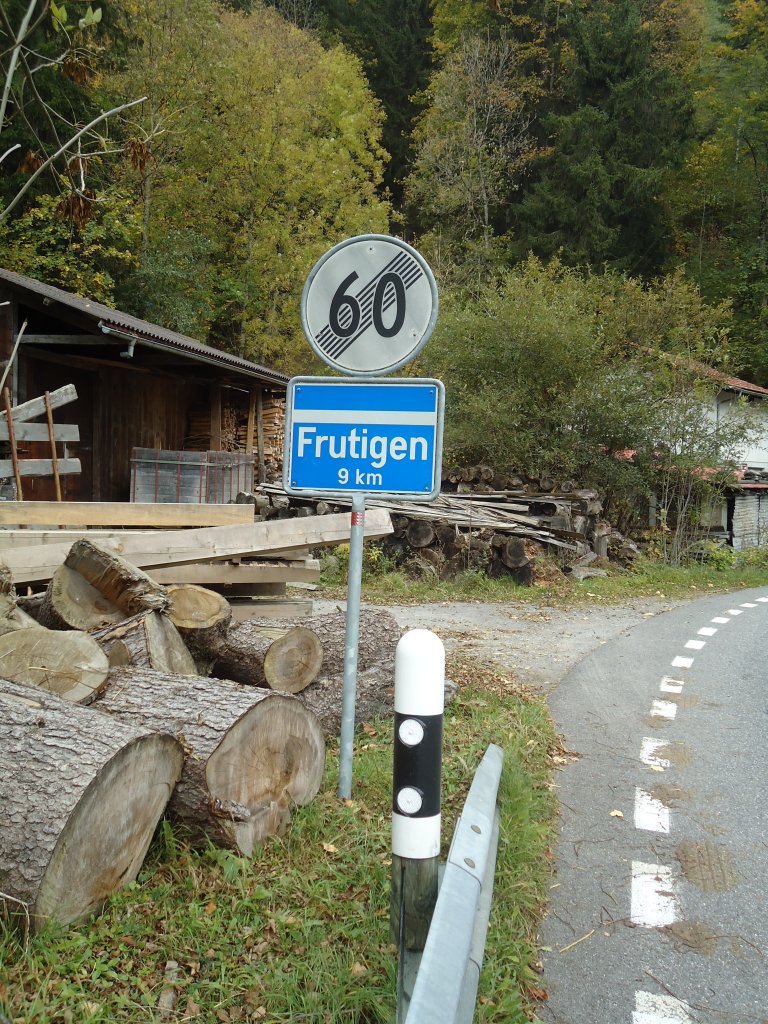 (130'348) - Ortsende von Achseten mit Ende der Geschwindigkeitsbeschr�nkung am 11. Oktober 2010