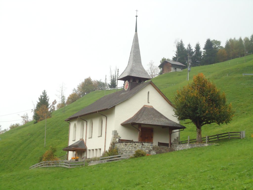 (130'357) - Das Bergkirchlein Achseten am 11. Oktober 2010