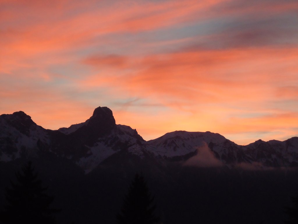 (132'329) - Abendrot am Stockhorn am 14. Januar 2011