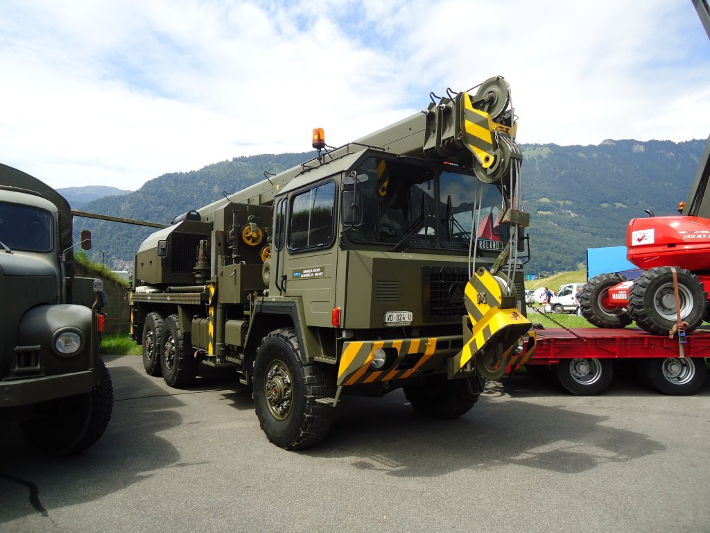(134'409) - Garage du Rh�ne, Bex - VD 824 U - Saurer am 25. Juni 2011 in Interlaken, Flugplatz