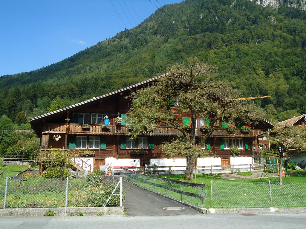 (135'466) - Wohnhaus in Gsteigwiler am 14. August 2011