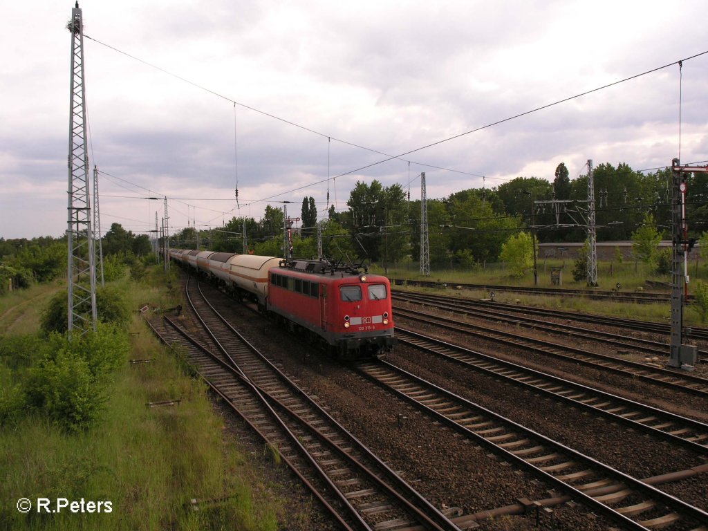 139 315-6 durchfhrt Eisenhttenstadt mit ein Gas-Kesselzug. 21.05.08