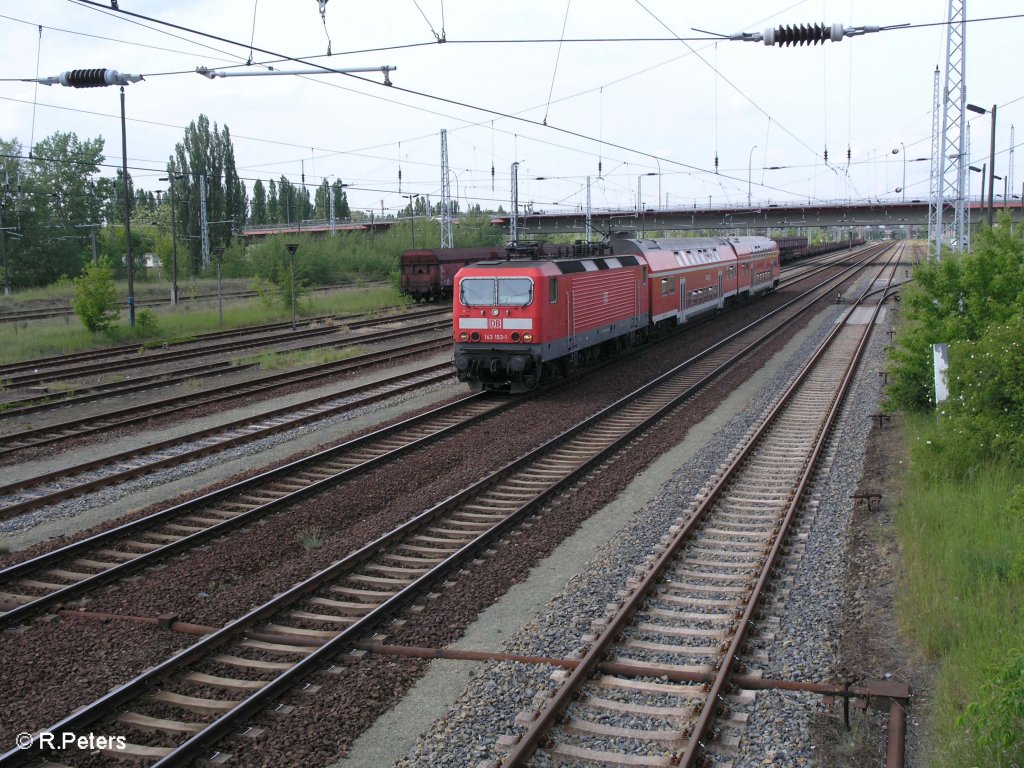 143 193-1 durchfhrt Eisenhttenstadt mit der RB11 Cottbus. 20.05.09