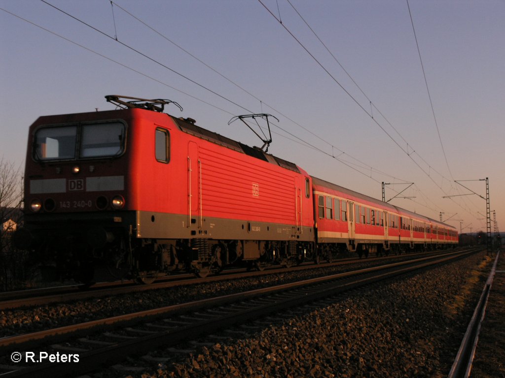 143 240-7 zieht bei Thngersheim eine RB Jossa. 16.02.08