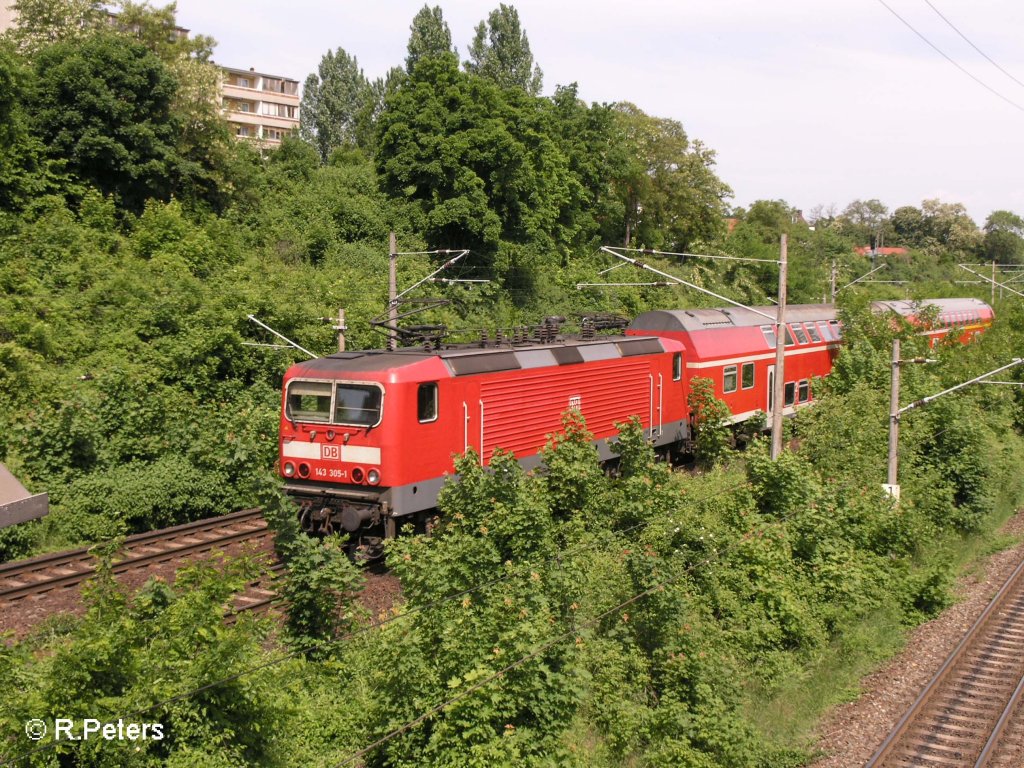 143 305-1 fhrt in Frankfurt/Oder mit der RB ein. 24.05.08