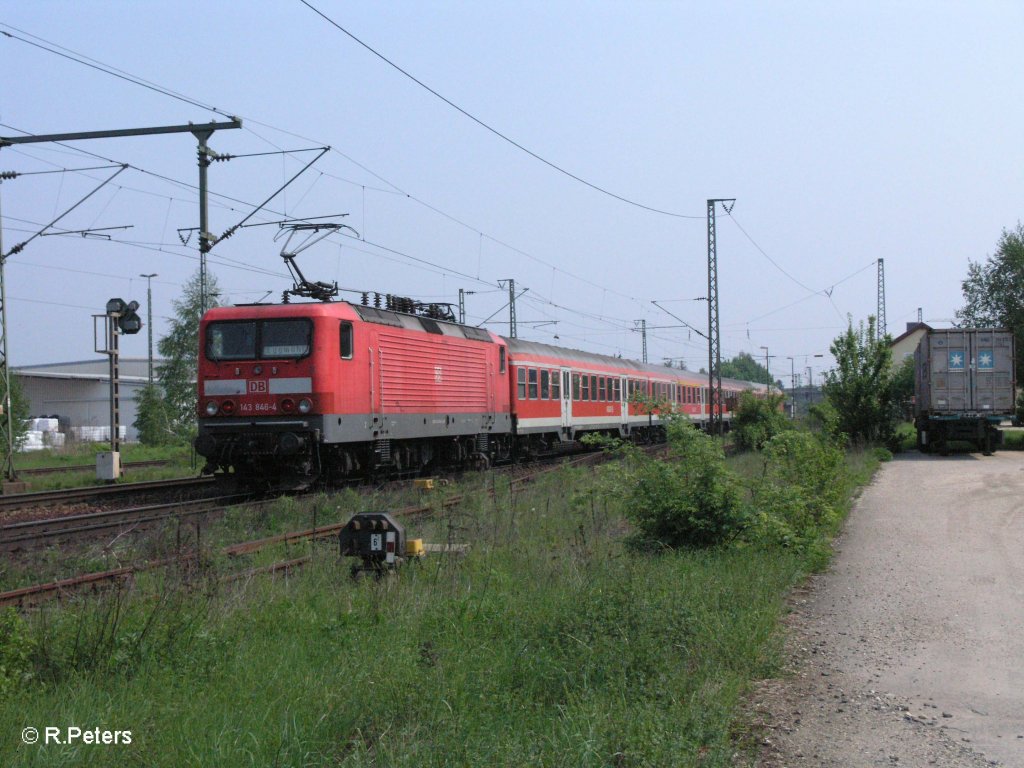 143 846-4 erreicht Obertraubling mit einer RB Eggmhl. 01.05.09