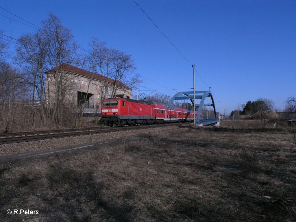 143 868-8 verlsst Eisenhttenstatd mit RB11 Cottbus. 07.03.11