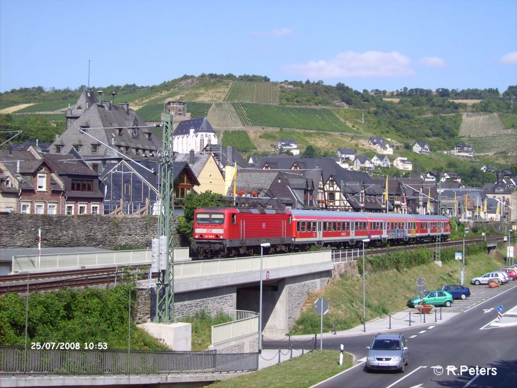 143 919-9 zieht eine RB32 Mainz durch Oberwesel. 25.07.08