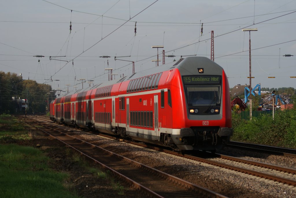 146 021-1 mit dem RE 5 nach Koblenz in Hilden als Umleiter am 07.10.2010