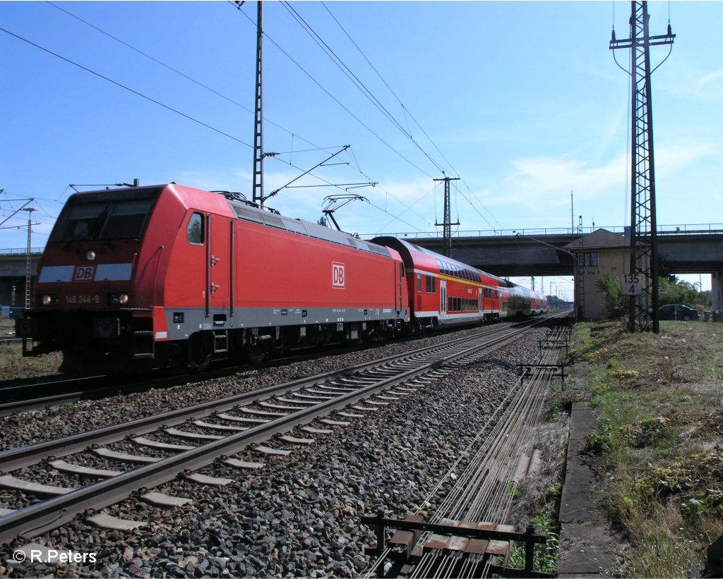 146 244-9 fhrt in Regensburg mit ein RE Nrnberg ein. 09.09.09