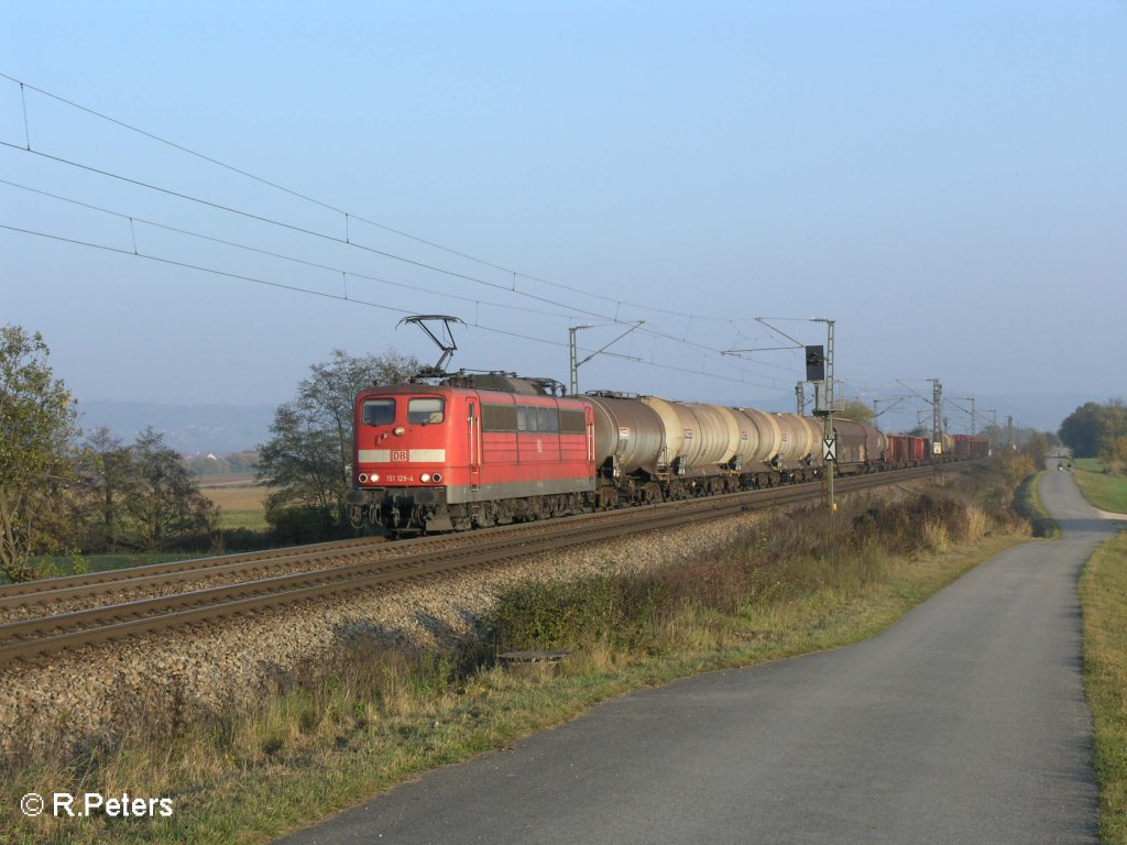 151 129-4 beim langsamen ran rollen an ein Rotes signal bei Plling. 25.10.08