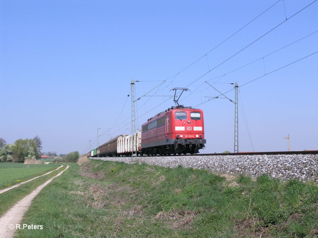 151 155-9 mit gemischten Gterzug bei Moosham. 21.04.11