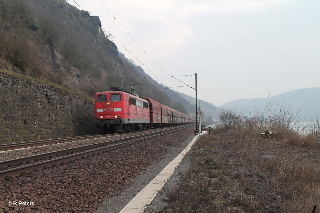 151 163-3 mit Kohlezug bei Assmannshausen. 08.03.13