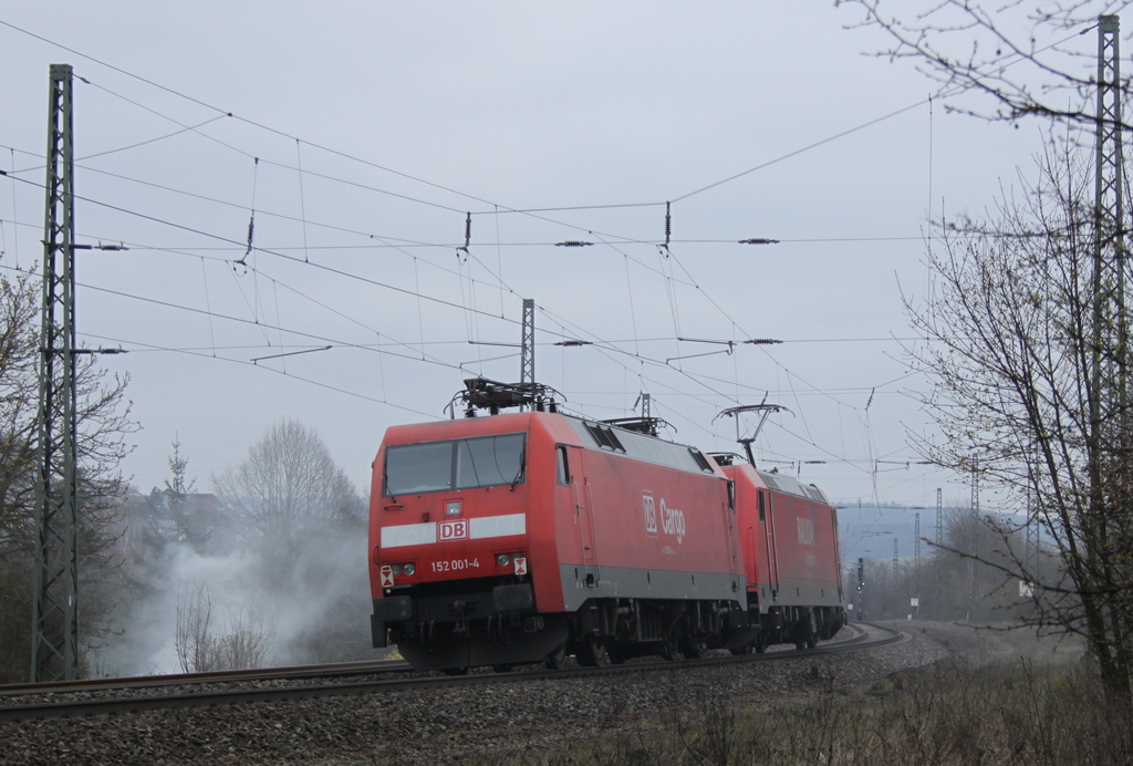 152 001 und eine 185er am 05.04.12 bei Fulda