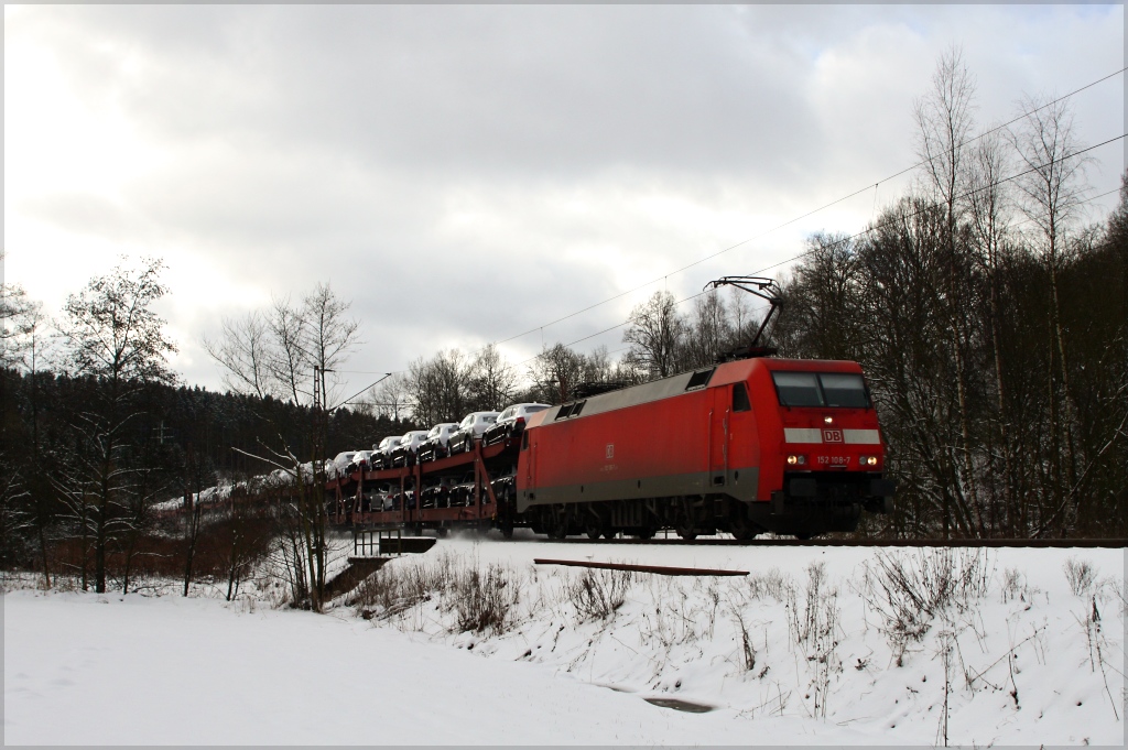 152 108 mit Audi-Zug in Richtung Osnabrck am 07.02.13 in Benolpe