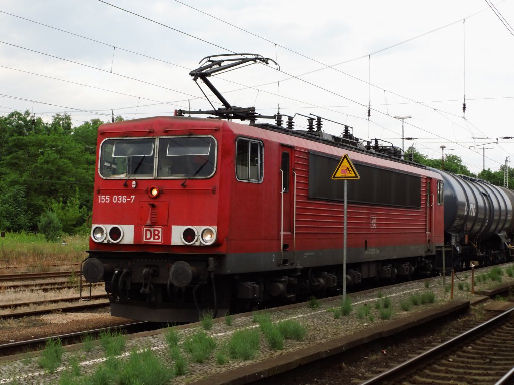 155 036 mit Chemiezug in Elsterwerda-Biehla, 28.06.2013.