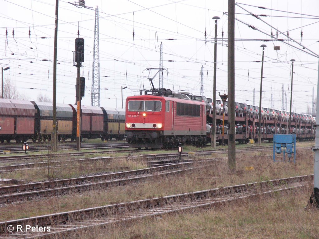 155 060-7 steht mit ein Autozug in Eisenhttenstadt. 15.04.08