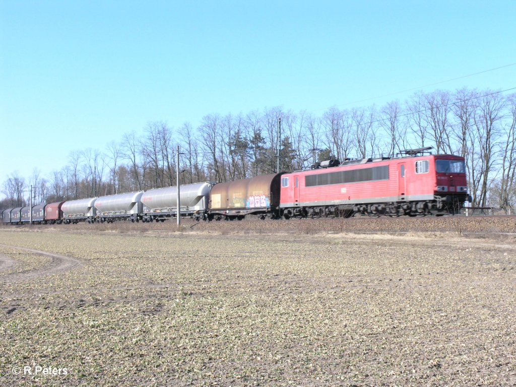 155 200-9 mit gemischten Gterzug bei Jacobsdorf(Mark) 08.03.11