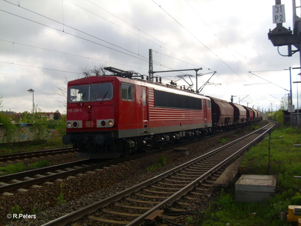 155 206-6 mit Getreidezug in Schkeuditz. 03.05.10