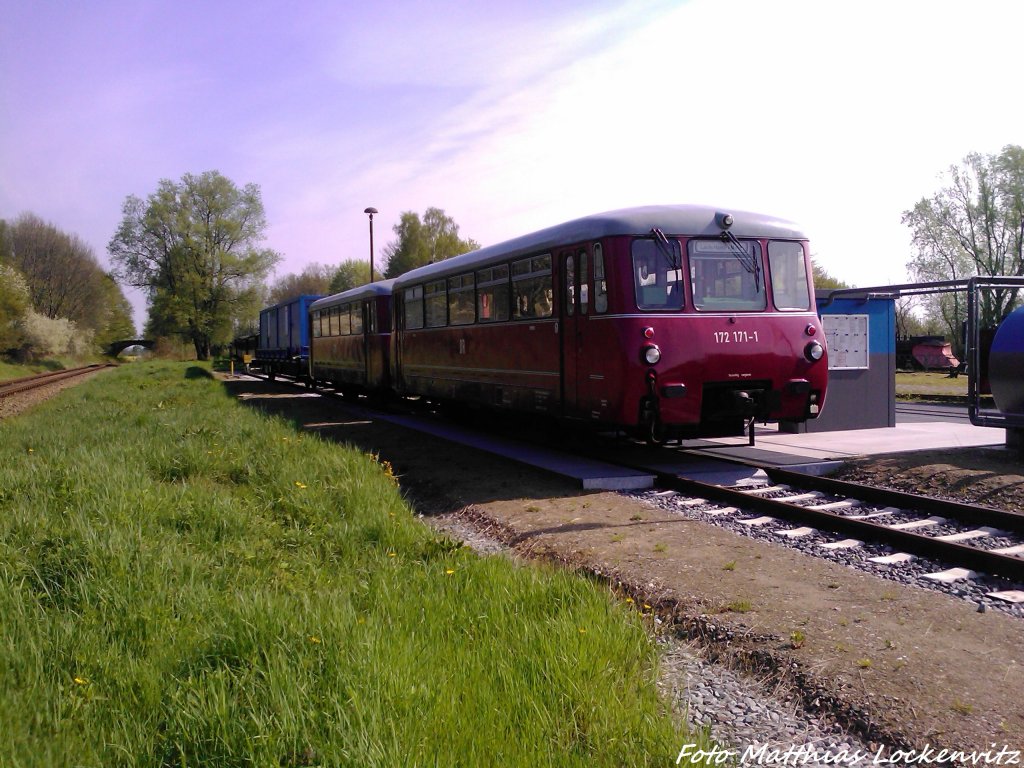 172 171-1 & 172 132-3 stehen in Putbus am 12.5.13