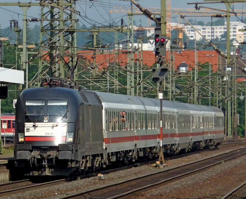 182 501 mit IC Rottalerland am 14.08.10 in Fulda