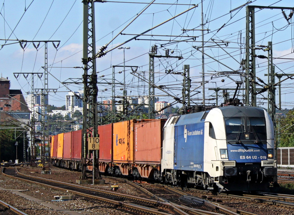 182 519 der WLC mit Containerzug am 01.09.11 in Fulda