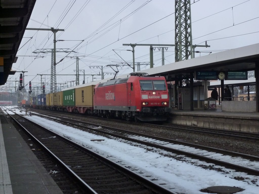 185 170-8 mit Gterzug am 07.02.10 in Fulda