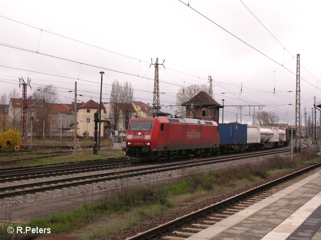 185 184-9 erreicht Franfurt/Oder mit ein Containerzug . 15.04.08