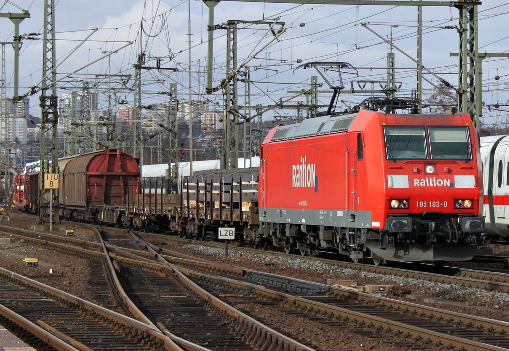 185 193-0 mit Gterzug am 16.02.12 in Fulda