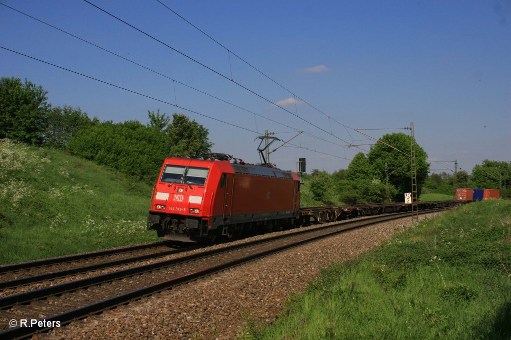 185 249-8 mit Containerzug bei Plling. 13.05.11