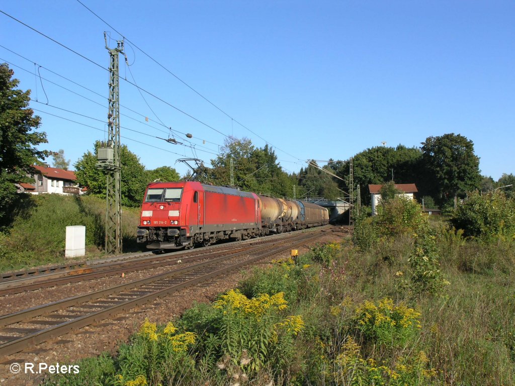 185 314-2 zieht ein gemischten Gterzug durch Undorf. 09.09.08