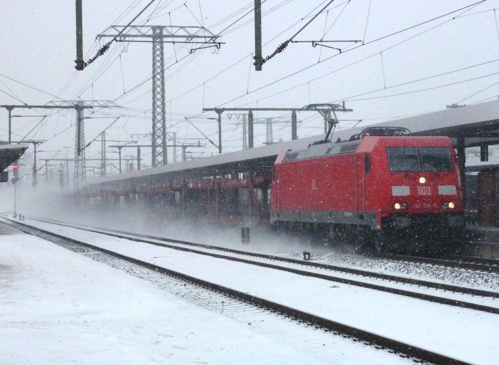 185 384-5 mit Gterzug am 11.02.10 in Fulda