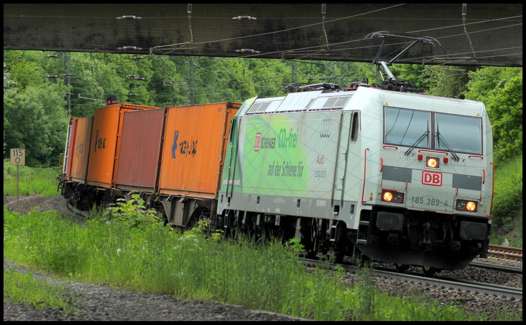 185 389  CO2  mit Containerzug am 30.05.13 in Gtzenhof